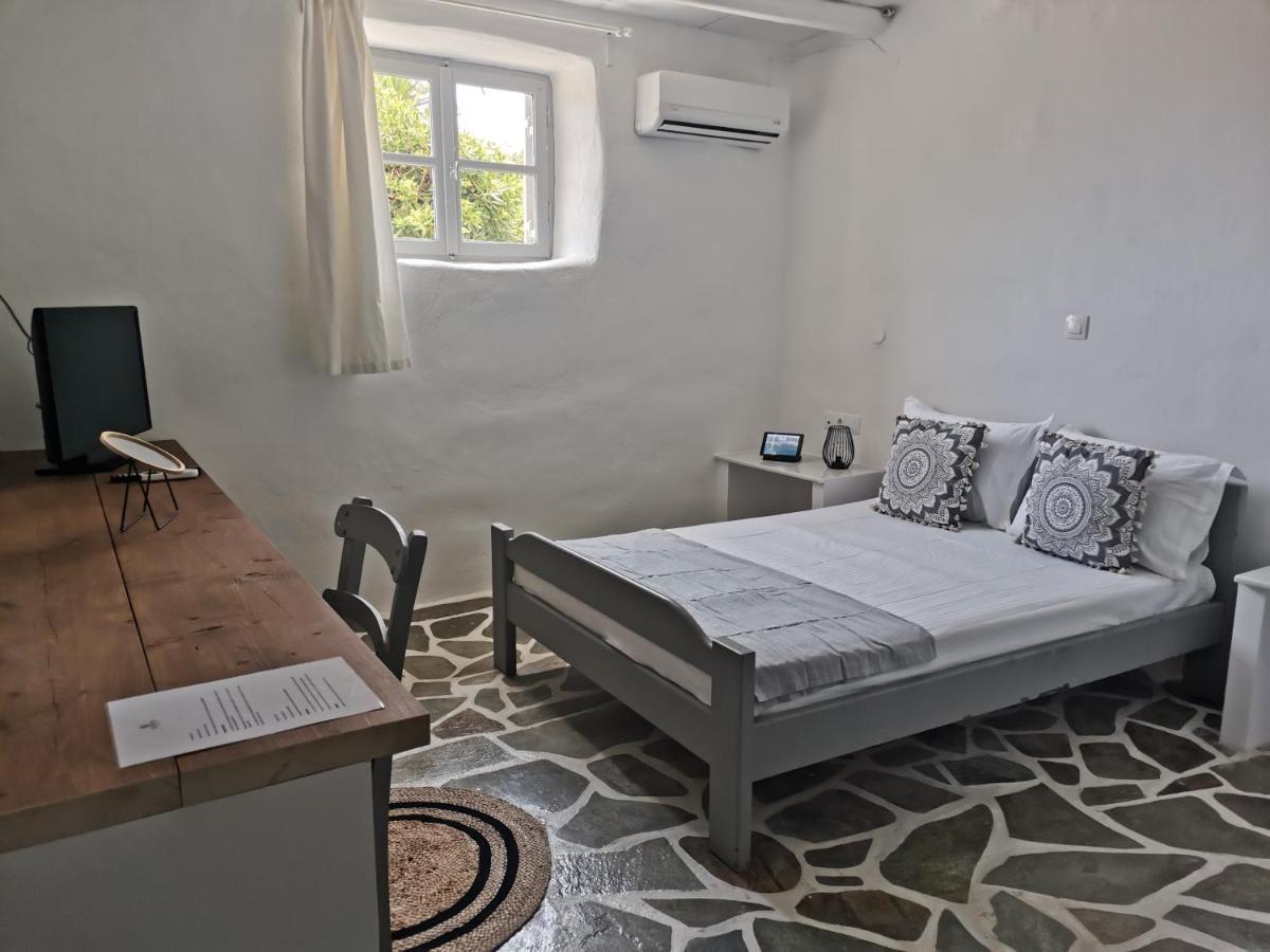 Soros Beach Antiparos Agios Georgios  Exterior foto
